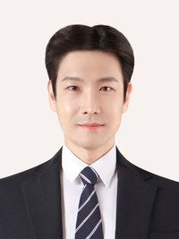 HAN, KOOKYOUNG <br> 한국영 사진